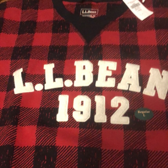 NWT L.L. Bean Classic Crew traditional fit Deep Red Checkered sweatshirt - Picture 2 of 7